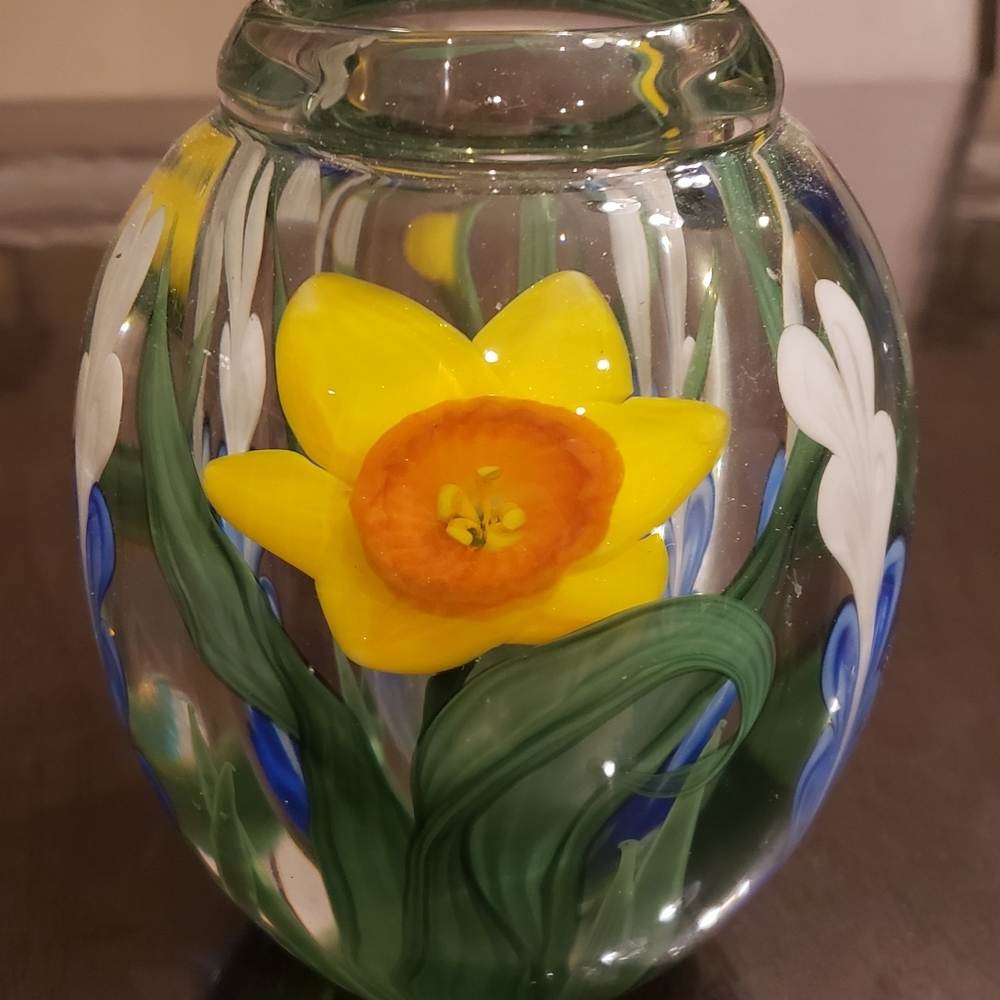 Steven Lundberg hand blown Vase